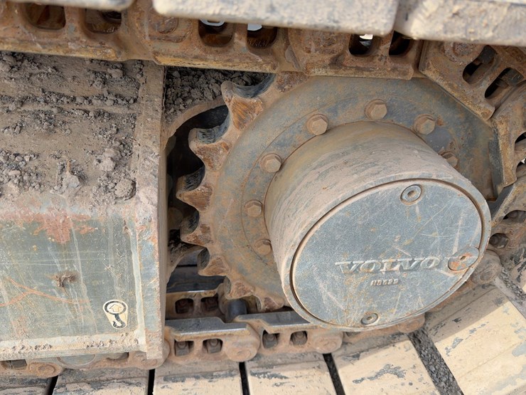 2016-volvo-ecr88d-image-27