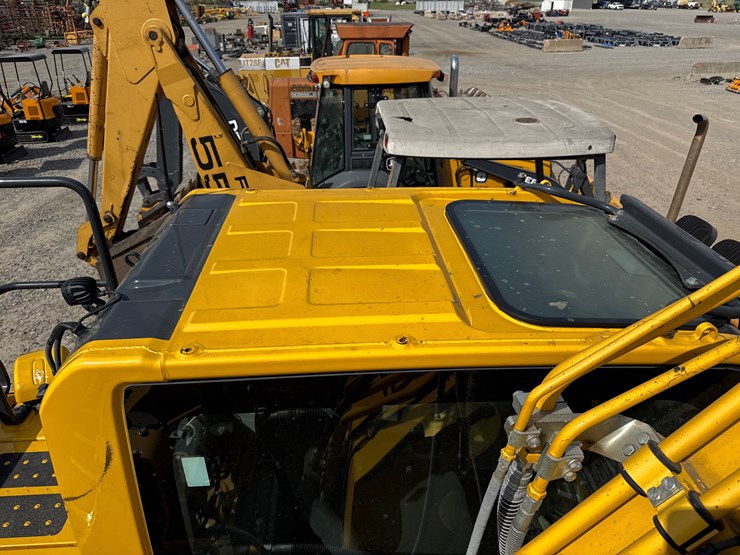 2023-komatsu-pc210-image-37