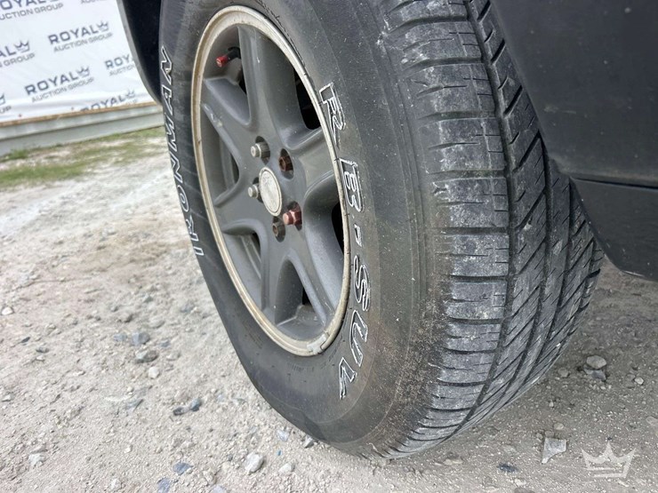 2003-jeep-liberty-image-25