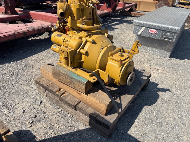 #8029-•-diesel-sailboat-engiine,-west-german-low-rpm-image-1