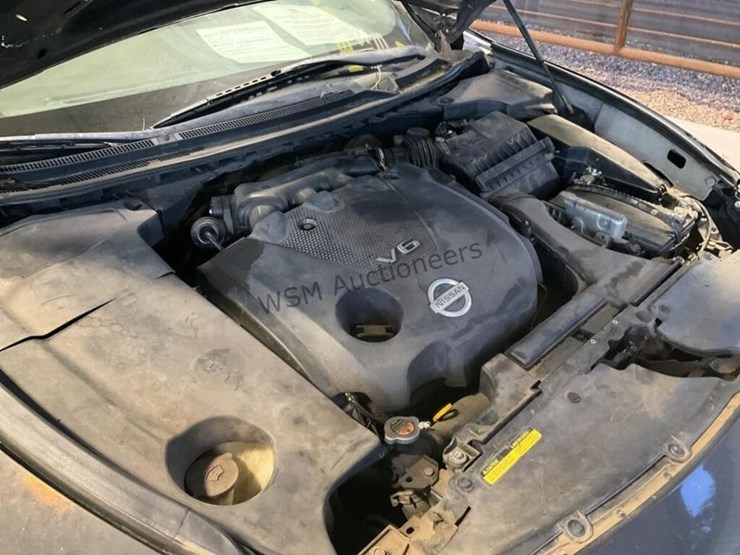 2011-nissan-maxima-sdn-image-14