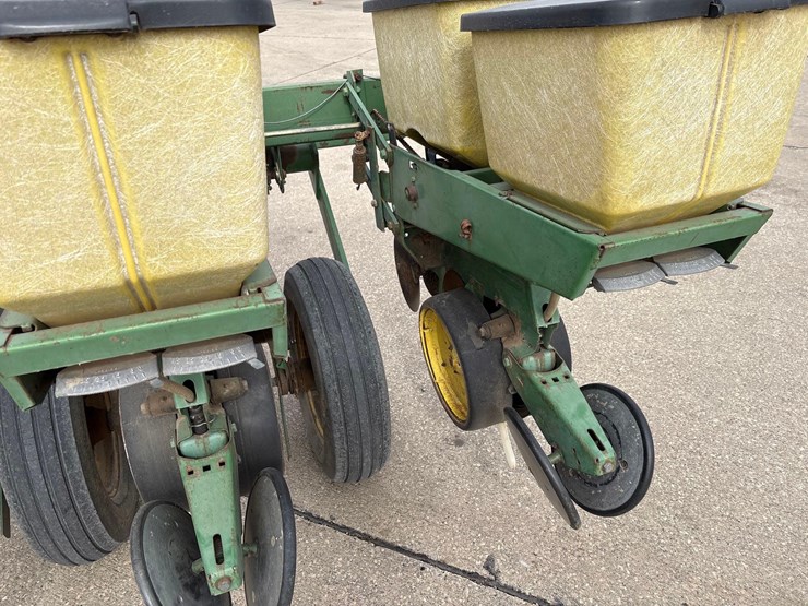 john-deere-7000-image-15