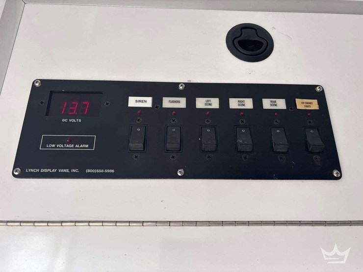 2013-chevrolet-step-van/-command-center-image-16