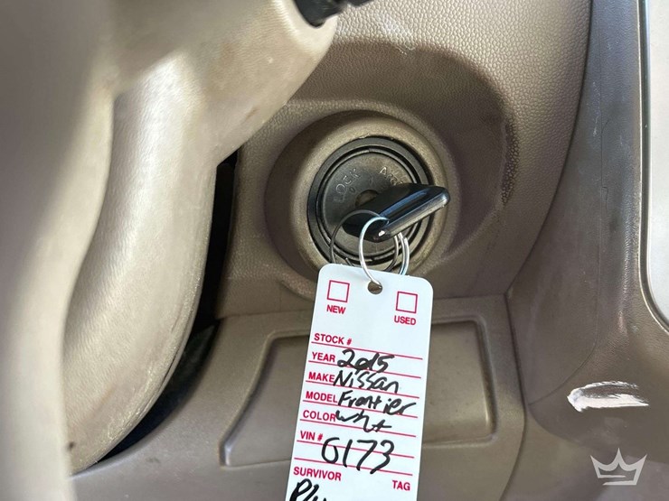 2015-nissan-frontier-image-32