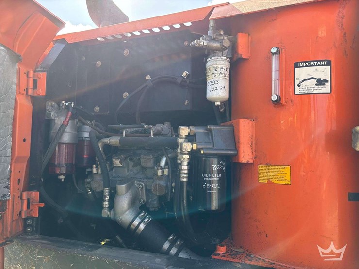 2013-hitachi-zx160-lc-image-30