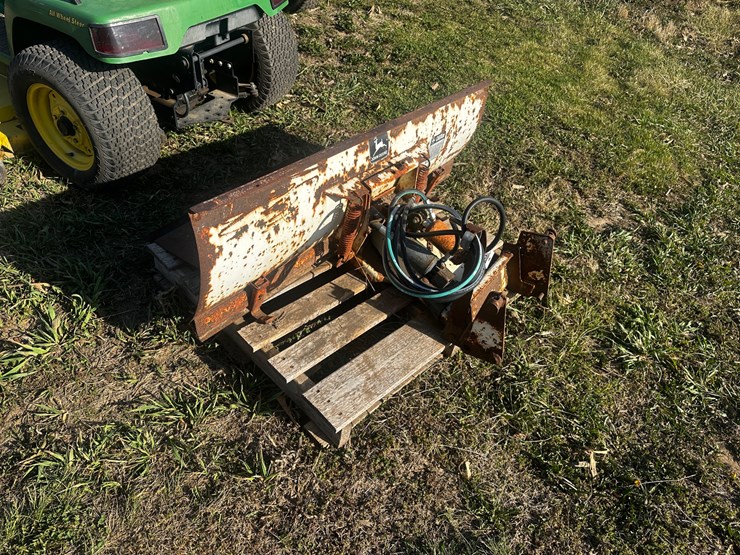 john-deere-425-image-2