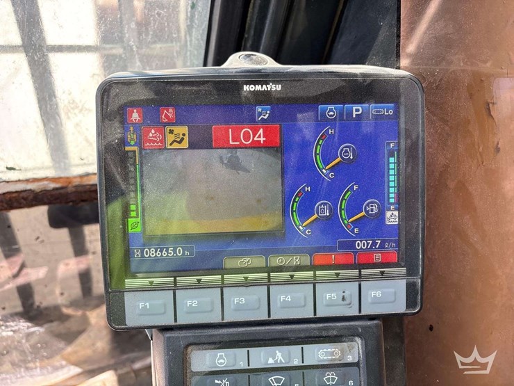 2020-komatsu-pc210-lc-image-7