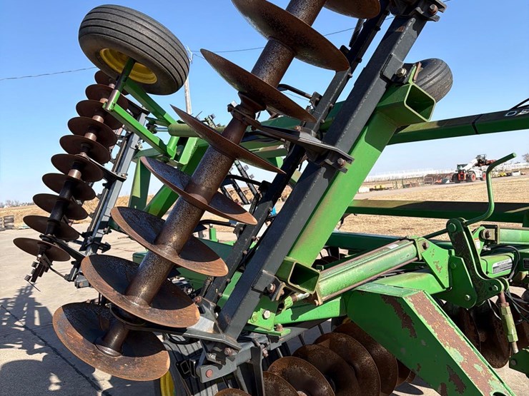 john-deere-630-image-16