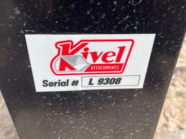 kivel-42in-forks-and-frame-mini-skid-steer-attachment-image-3
