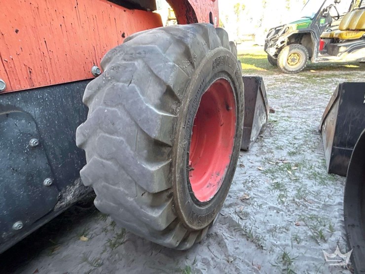 2016-kubota-ssv75-image-25