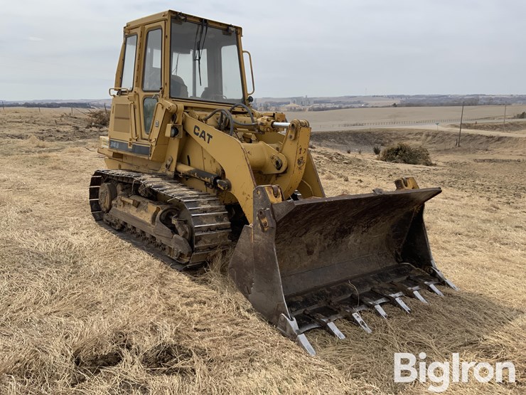 caterpillar-943-track-loader-image-3