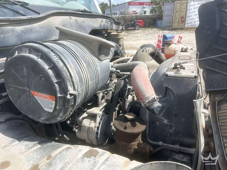 2006-international-durastar-4200-image-21