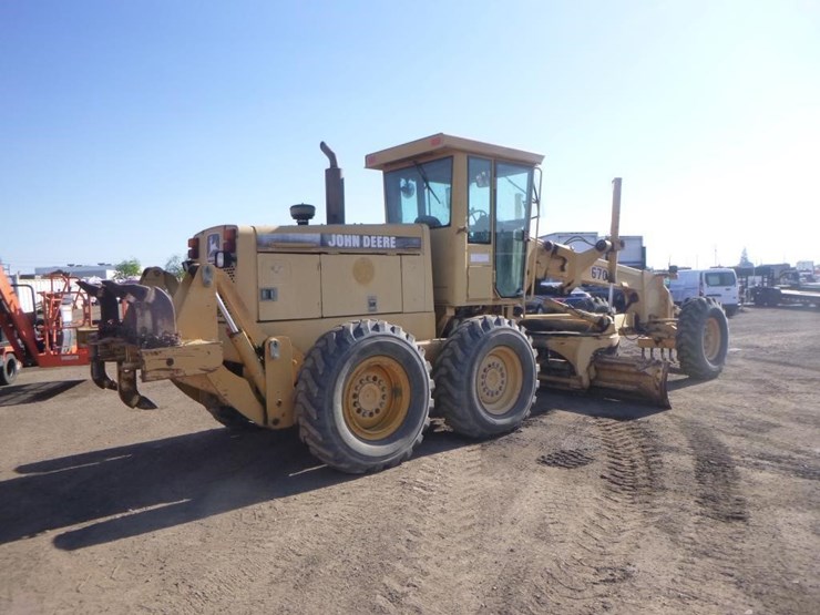 1996-deere-670b-image-3