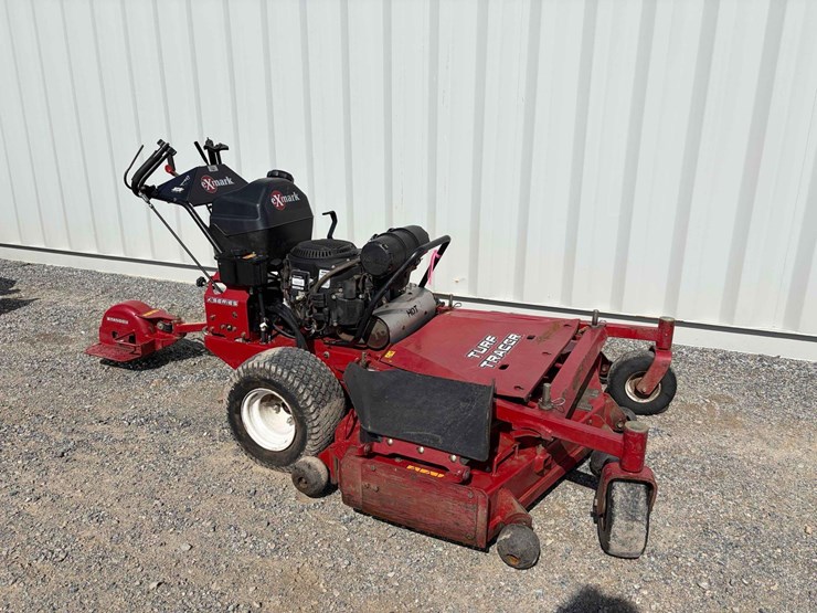 2022-exmark-turf-tracer-walk-behind-mower-image-1