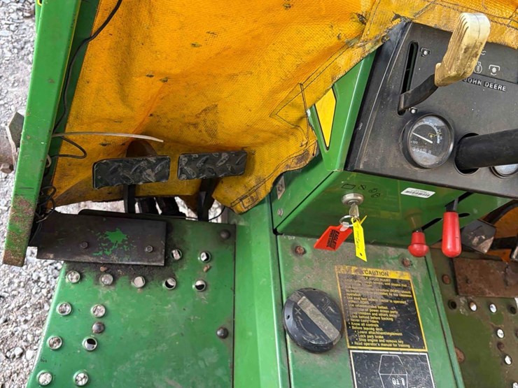 john-deere-855-image-13