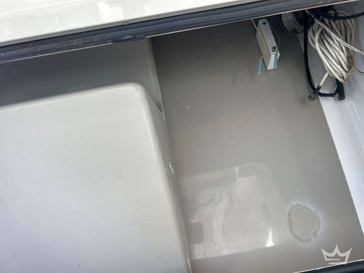 2006-sea-ray-sundancer-31ft-boat-w/-loadmaster-28ft-tri-axle-boat-trailer-image-25