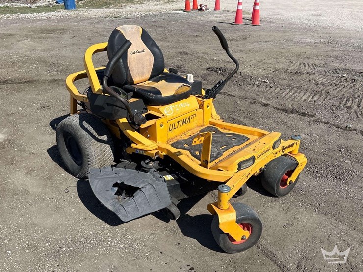 2019-cub-cadet-ultima-zt-1-50in-zero-turn-mower.-image-2