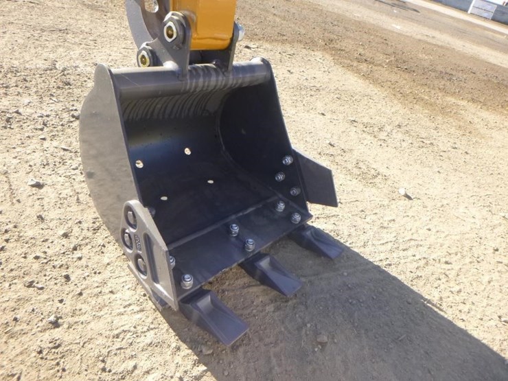 me20-hydraulic-excavator-image-9