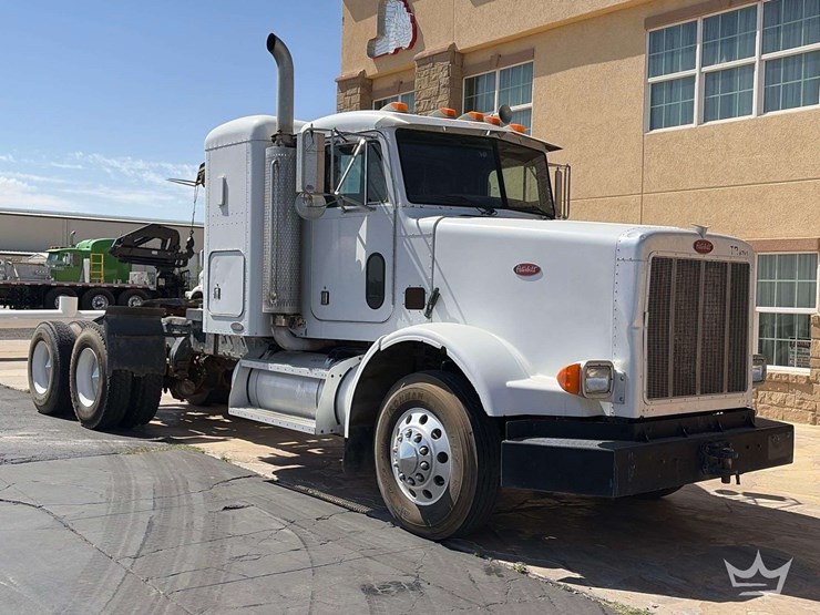2001-peterbilt-378-image-2