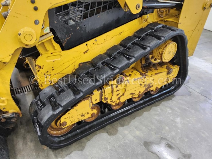 2019-caterpillar-249d-image-19