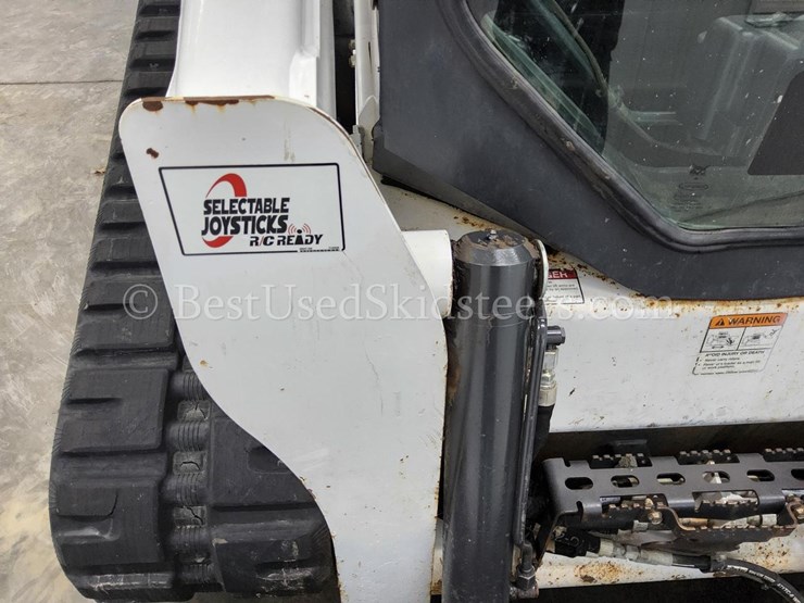 2022-bobcat-t770-image-23