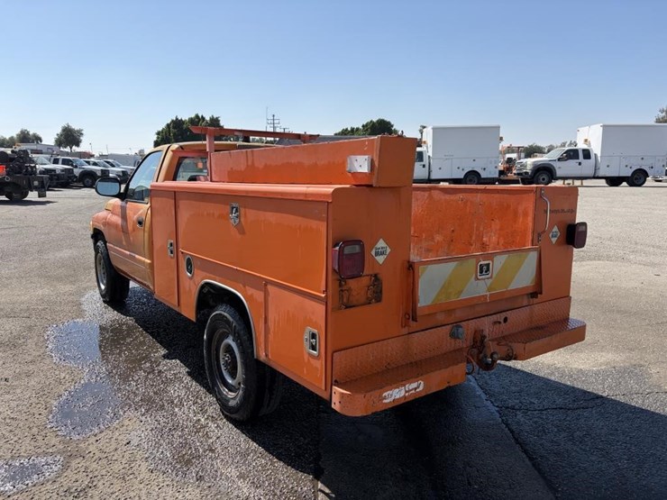 2001-dodge-ram-2500-image-4