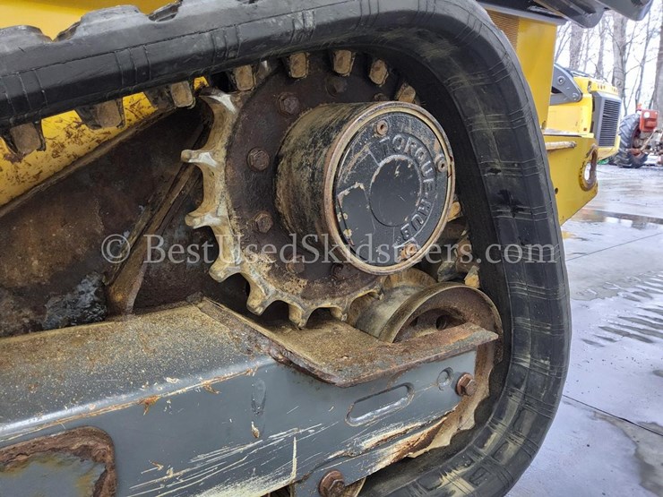 2019-deere-325g-image-25