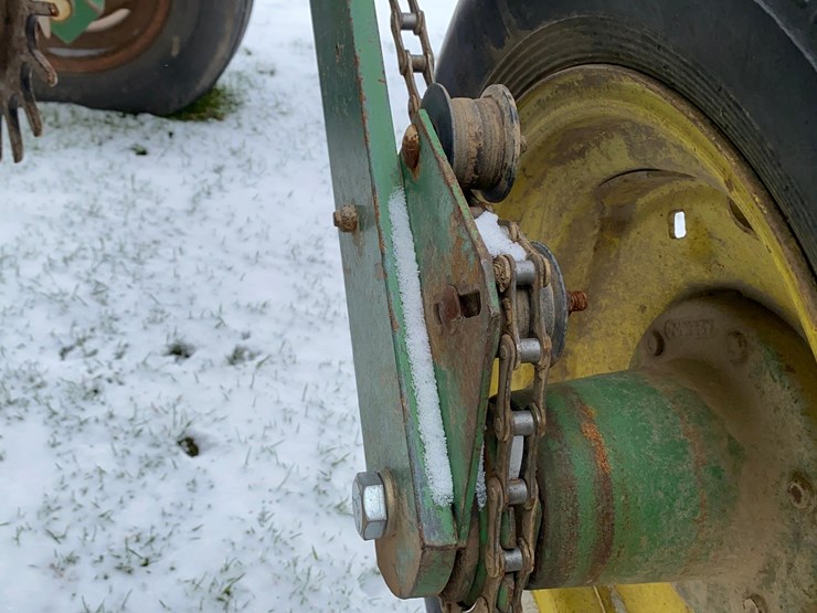 john-deere-7000-image-31