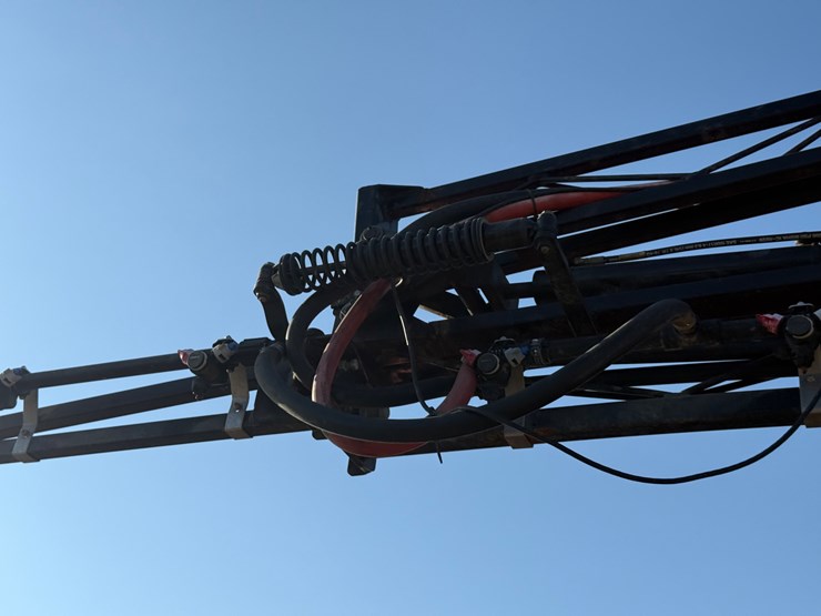 2015-apache-as720-image-74