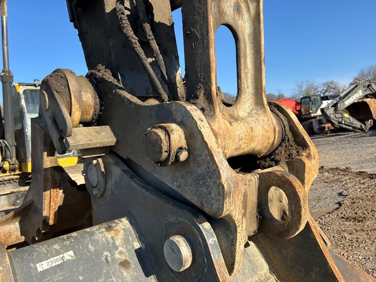 2019-deere-350g-lc-image-18