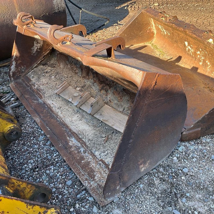 #311 • Loader Bucket