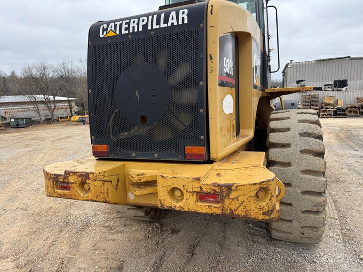 2005-caterpillar-930g-image-35