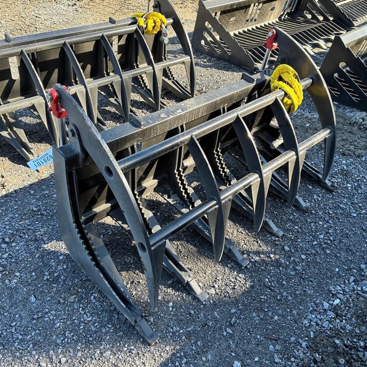 Wildcat 60" Skid Steer Root Rake Grapple