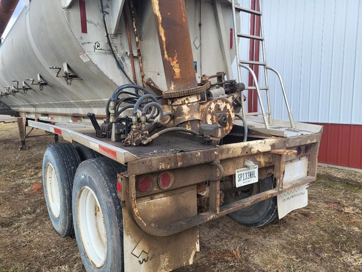 1996-warren-tandem-axle-feed-semi-trailer-image-27