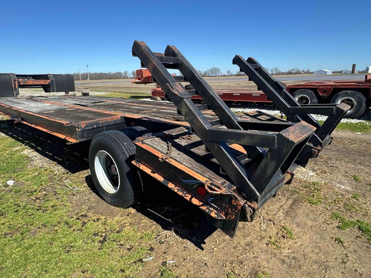 heavy-duty-drop-deck-trailer,-20’-deck-w/dovetail-and-fold-down-ramps,-single-axle,-dual-wheels,-air-image-9