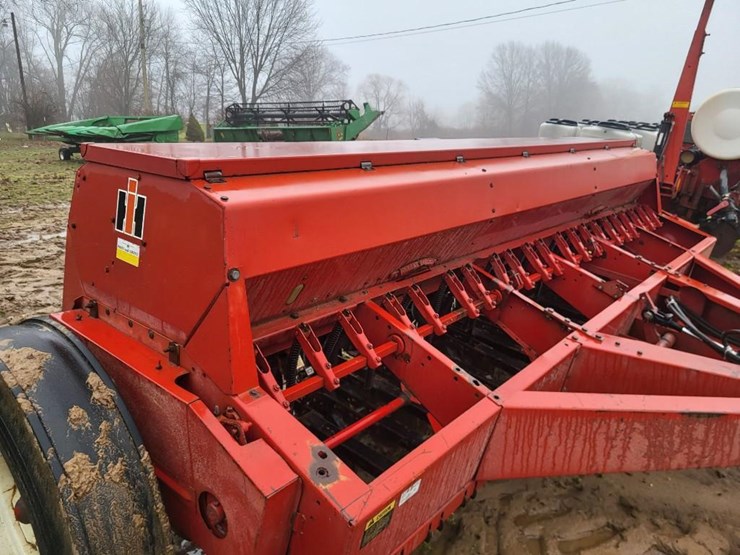 case-ih-5100-image-11