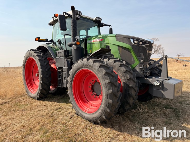2024-fendt-933-vario-image-3