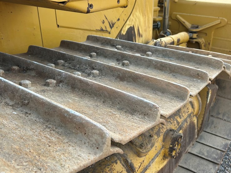 2015-caterpillar-d6t-lgp-image-92