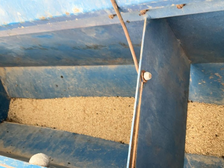 #704-•-best-grain-drill-image-14