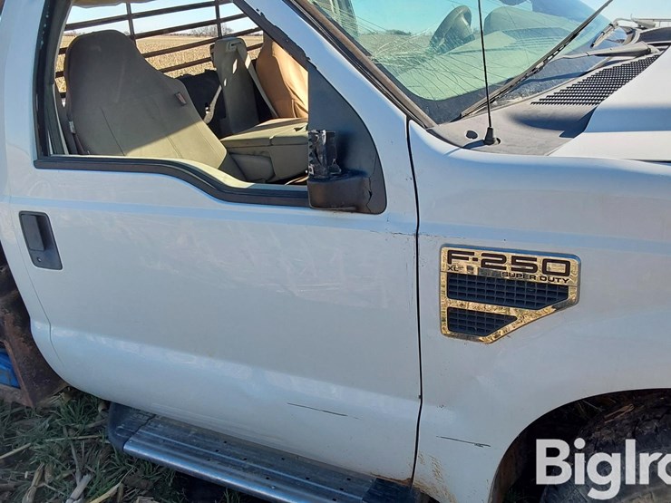 2008-ford-f250-image-13