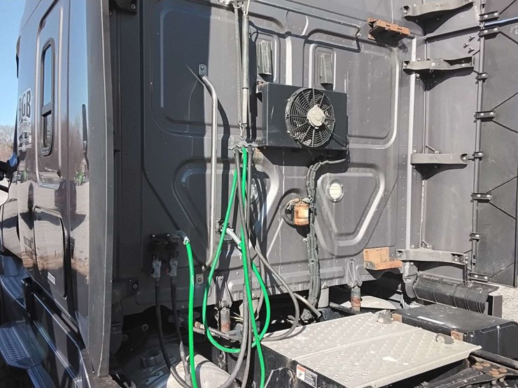 2020-freightliner-pt126sl-1fujhhdr0lllf2426-mileage:-image-12