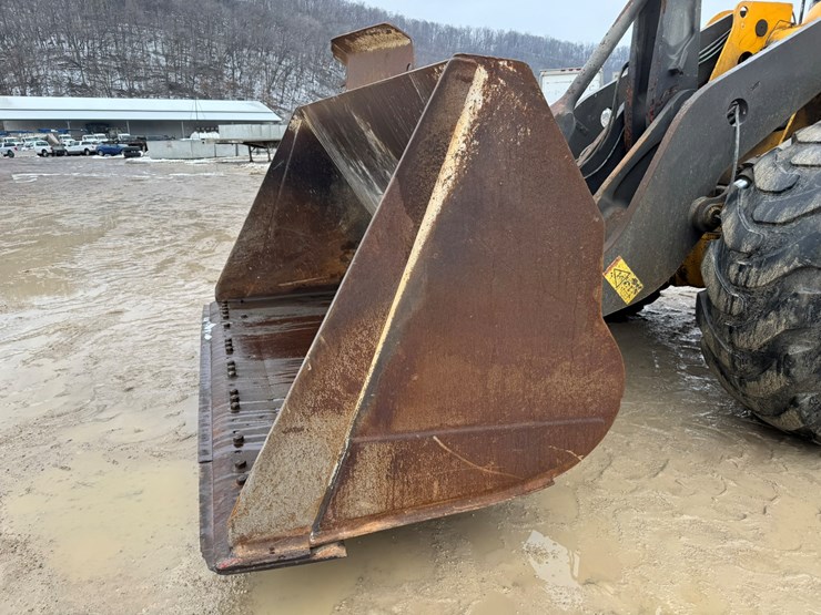 2007-volvo-l120f-image-31