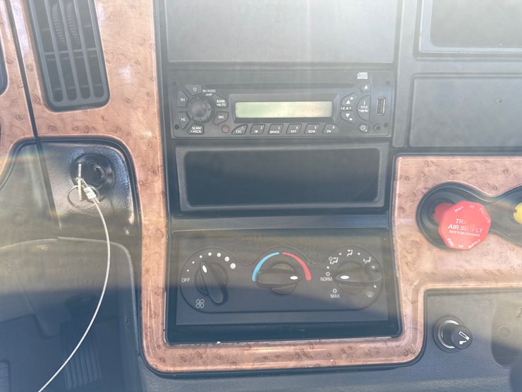 2011-international-prostar-image-52