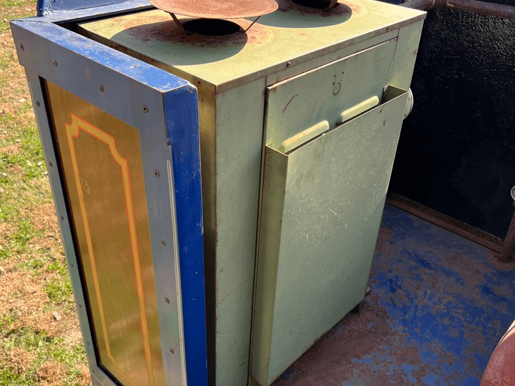 frick-steam-locomotive-with-track-image-236