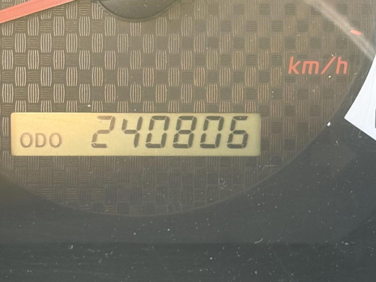 2013-toyota-tacoma-image-14