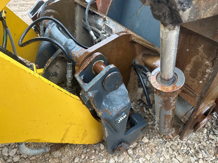 2016-komatsu-wa270-7-image-13