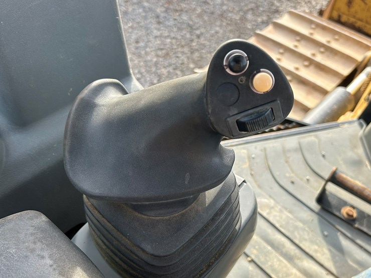 2015-caterpillar-d5k-image-37