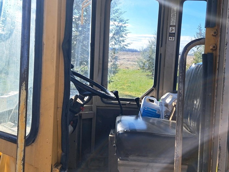 2001-deere-244h-image-15