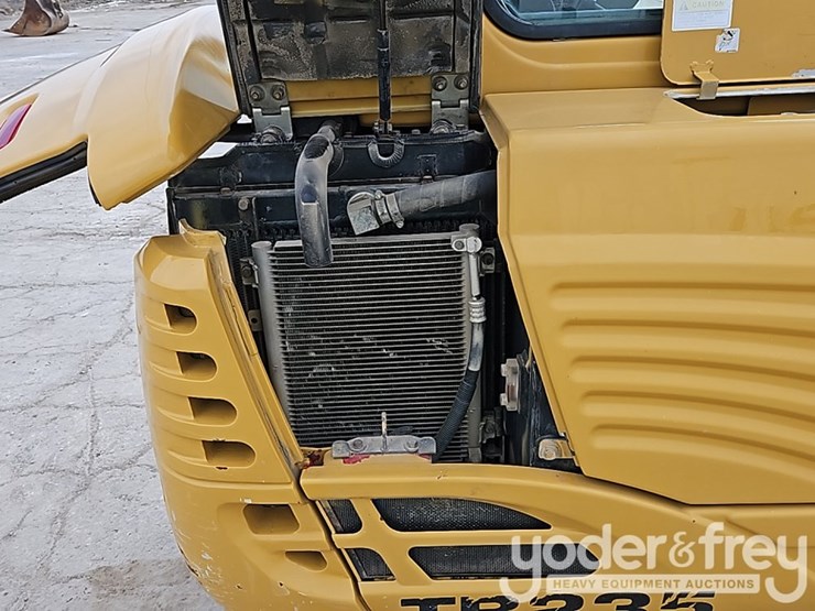 2014-takeuchi-tb235-image-18