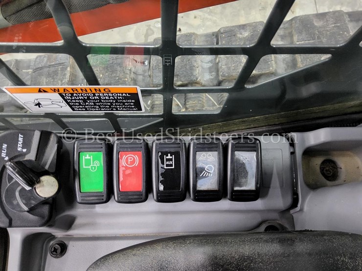 2022-kubota-svl65-2-image-26